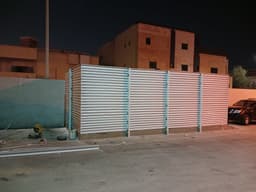سواتر لمكب النفايات من الحديد الصاج الشرايح